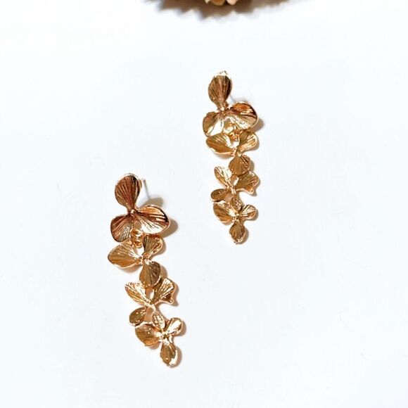 Flower drop earrings in gold M24 - Picture 1 of 5